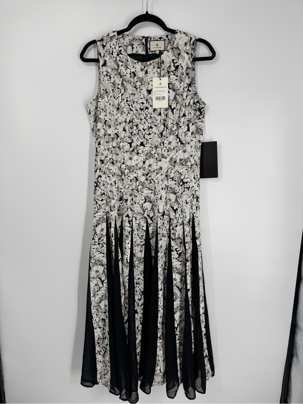 NWT Tuckernuck Gray Gardens Andi Dress Floral Pleated Skirt Sleeveless Midi Sz 4 - Picture 2 of 13